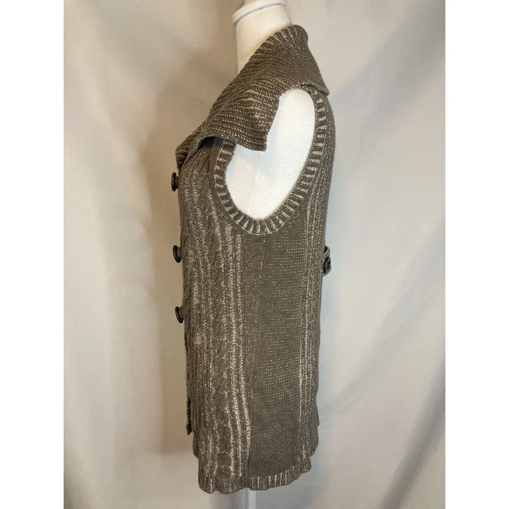 Hannah Tan Cardigan Sweater Vest M Double Breasted Collared Chunky Ribbed Taupe
